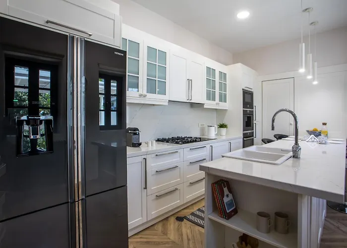 Lou ヴィラ Rhodes City