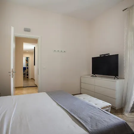 Lou Villa Rhodes City